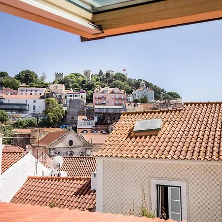 Appartement Amazing Castle Views In Historic Center Lissabon